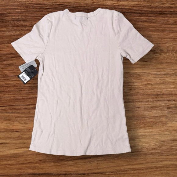 Junk Food Clothing Women’s 
CALIENTE PEPPER Logo Super‎ Slim Distressed Tee Sz S - Picture 2 of 9